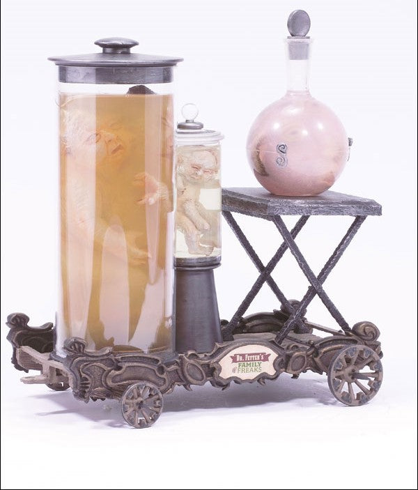 Clive Barker's Infernal Parade Family of Freaks action figure