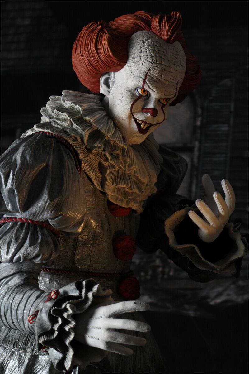 IT Pennywise 1/4 scale action figure