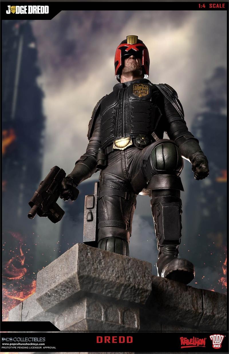 Judge Dredd 1/4 scale statue