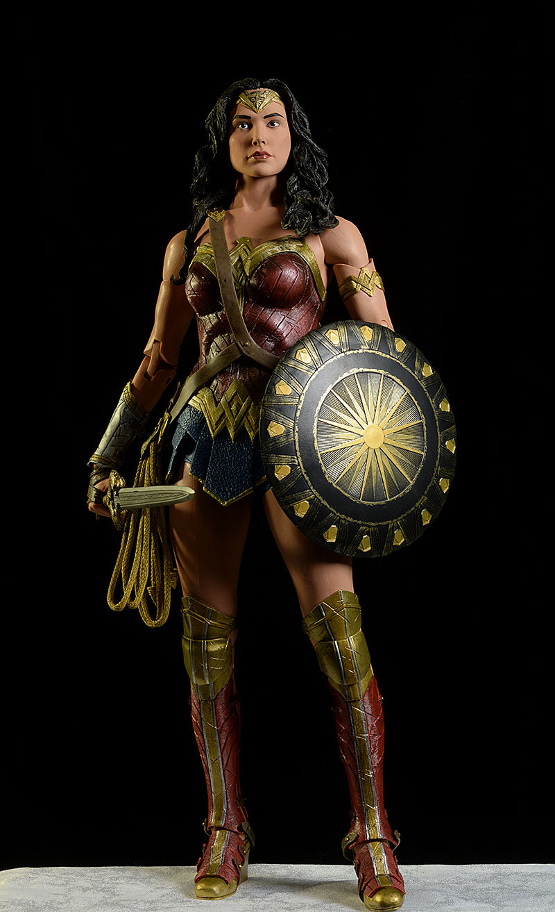 Wonder Woman 1/4 scale action figure