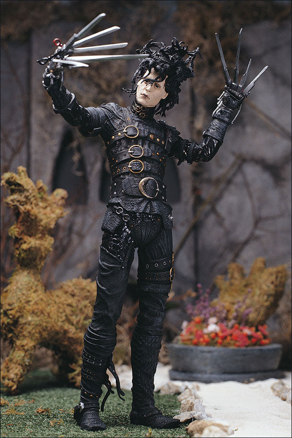dward Scissorhands Movie Maniacs 18 inch action figure