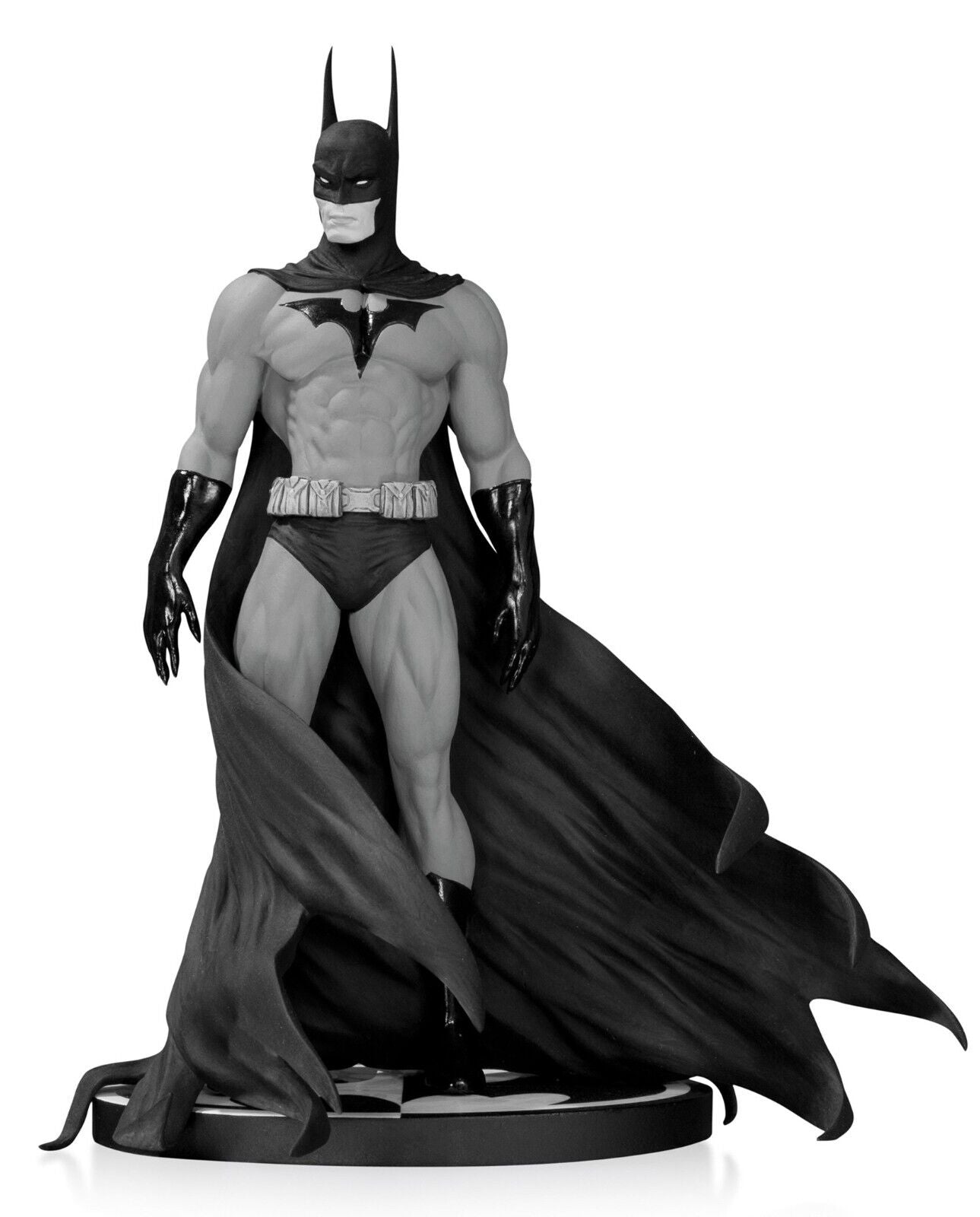 Batman Black & White statue by Michael Turner