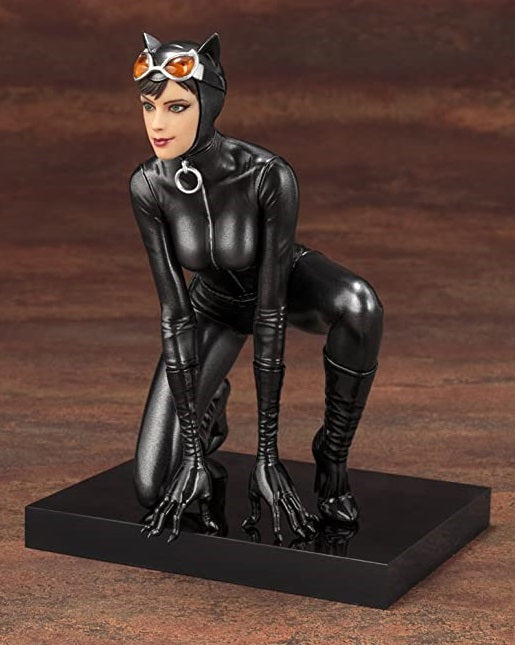 Catwoman ARTFX statue