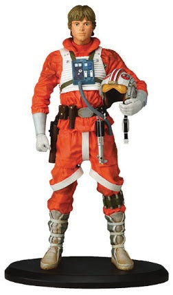 Luke Skywalker X-Wing Pilot statue by Attakus