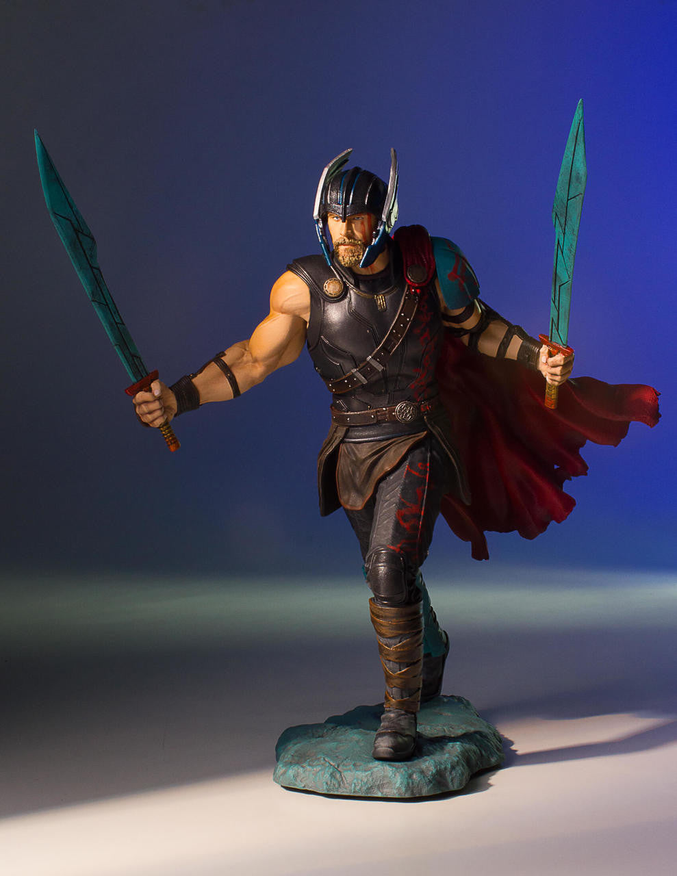 Thor Ragnarock Statue Thor Ragnarok Collectors Gallery statue by Gentle Giant – Nitro Comics ...